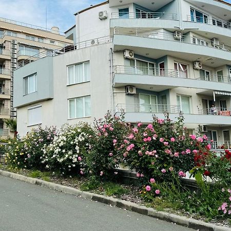 Апартаменти "Бриз" Sveti Vlas Buitenkant foto